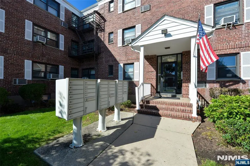 241 Main Street 3H, Bergenfield, NJ 07621 - #1