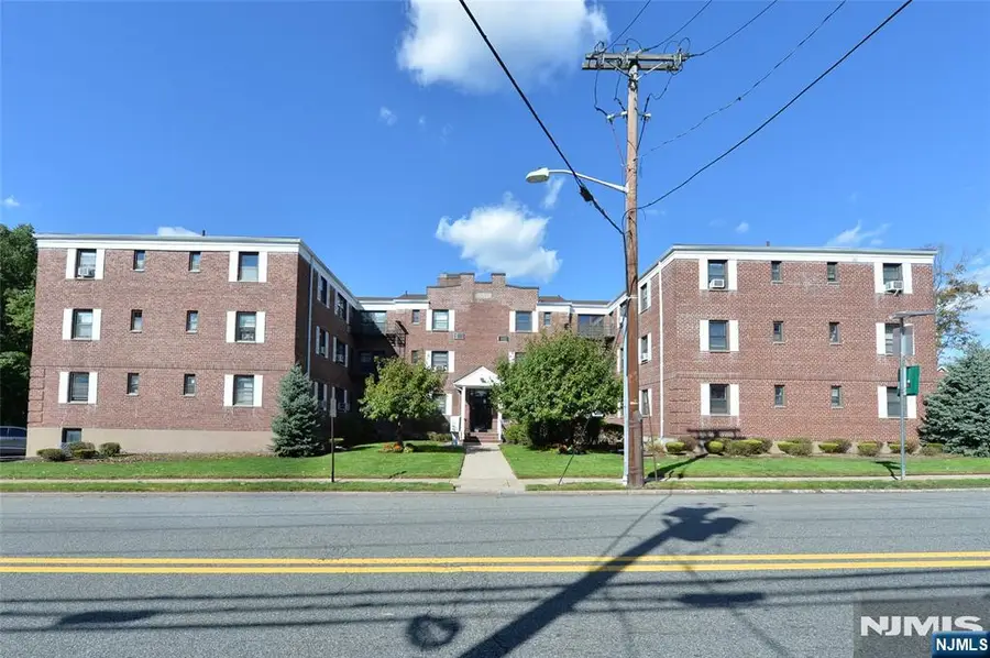 241 Main Street 3H, Bergenfield, NJ 07621 - #2