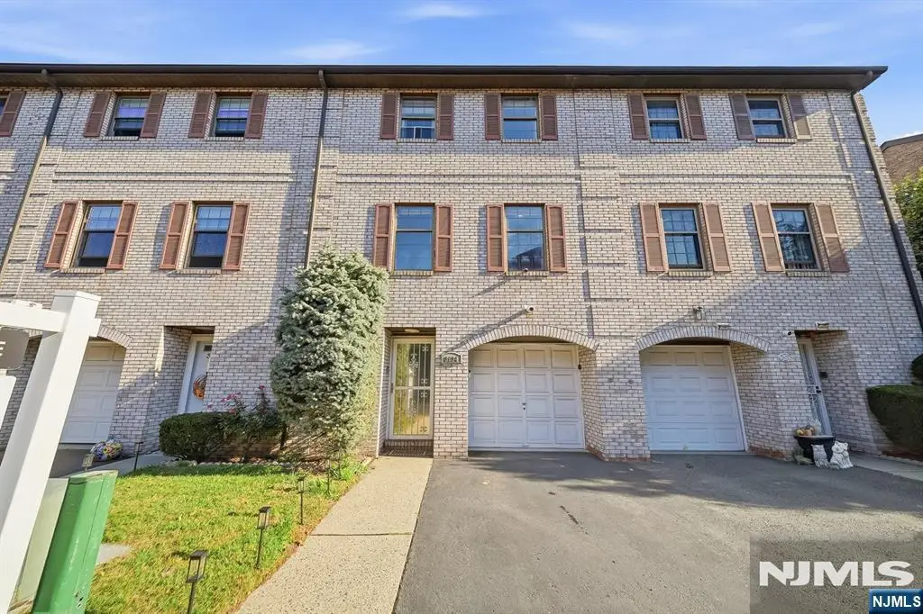 3634 Lincoln Terrace, North Bergen, NJ 07047 - #1