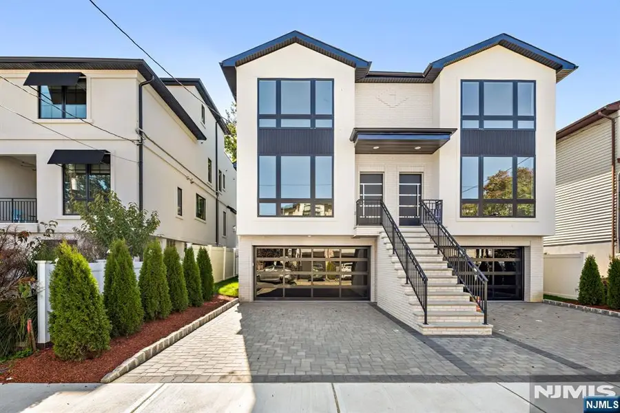 384 Lincoln Avenue, Cliffside Park, NJ 07010 - #2