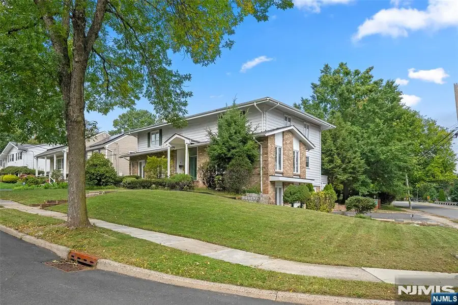2 June Court, River Edge, NJ 07661 - #2