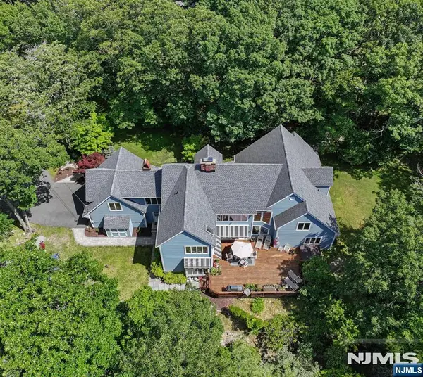 738 Ridge Road, Kinnelon Borough, NJ 07405