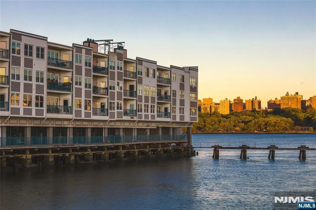 116 The Promenade, Edgewater, NJ 07020 - #1