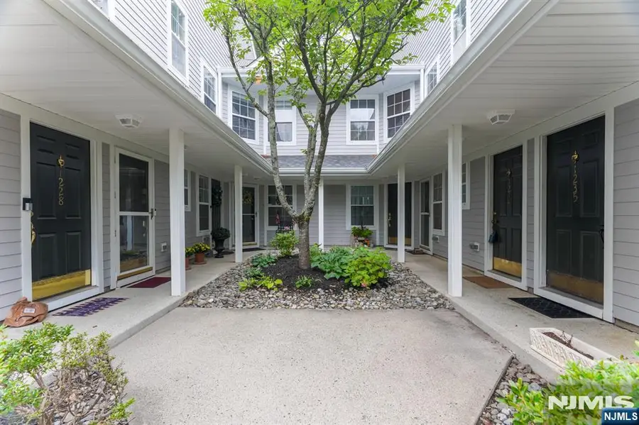 1234 Richmond Road 1234, Mahwah, NJ 07430 - #2