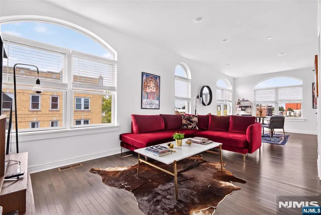 974 Summit 401-1, Jersey City, NJ 07307 - #1
