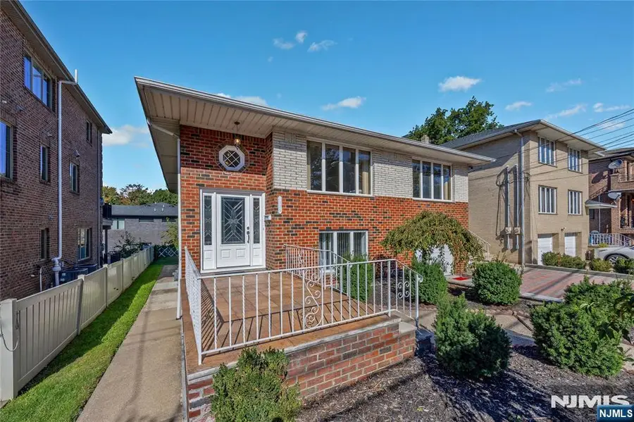 1225 16th Street, Fort Lee, NJ 07024 - #2