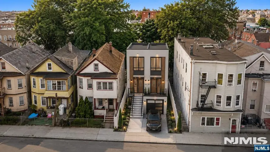 33 Vreeland Avenue, Passaic, NJ 07055 - #3