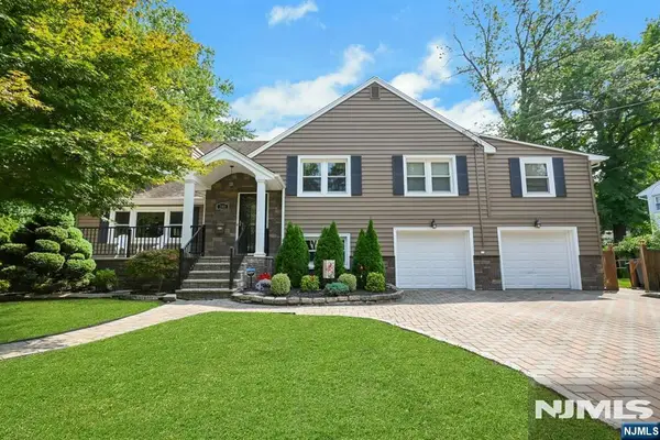 340 Graphic Boulevard, New Milford, NJ 07646