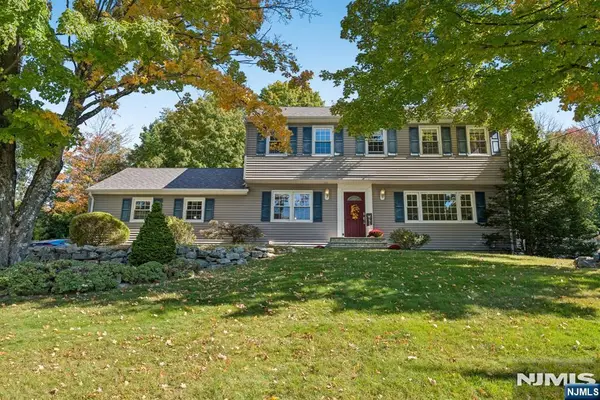 88 Vreeland Road, West Milford, NJ 07480