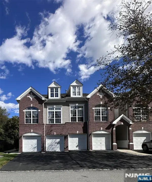 110 Carter Road, Wanaque, NJ 07420