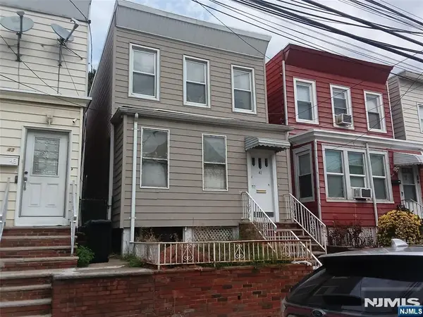 41 11th Street, Bayonne, NJ 07002