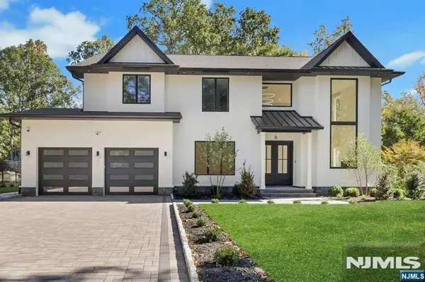 8 Ann Street, Old Tappan, NJ 07675