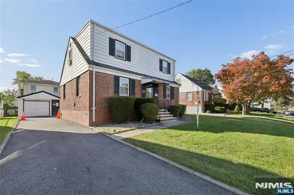 86 Falmouth Avenue, Elmwood Park, NJ 07407