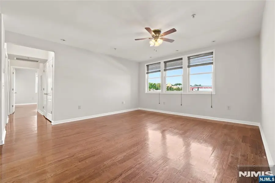 22 Sylvan Street 2A, Rutherford, NJ 07070 - #2