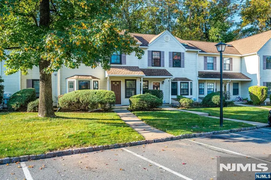 3302 Stonehedge Road 3302, Edison, NJ 08820 - #2