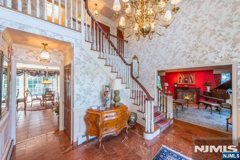 45 Cheryl Hills Drive, Hawthorne, NJ 07506 - #3