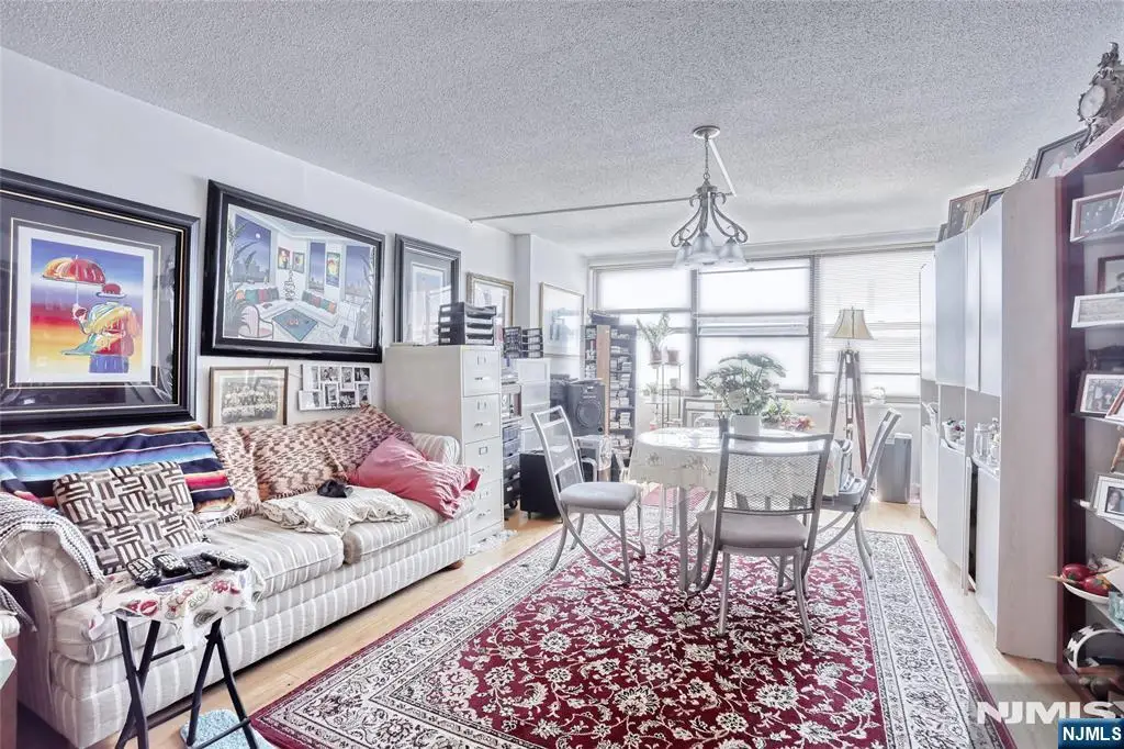 7004 Boulevard East 20E, Guttenberg, NJ 07093 - #1