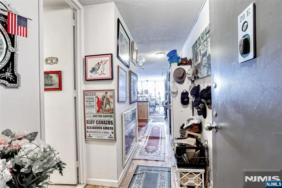 7004 Boulevard East 20E, Guttenberg, NJ 07093 - #3