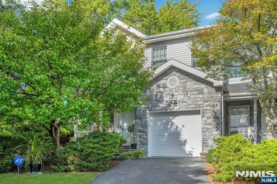 84 Emily Place, Parsippany Troy Hills, NJ 07054 - #3