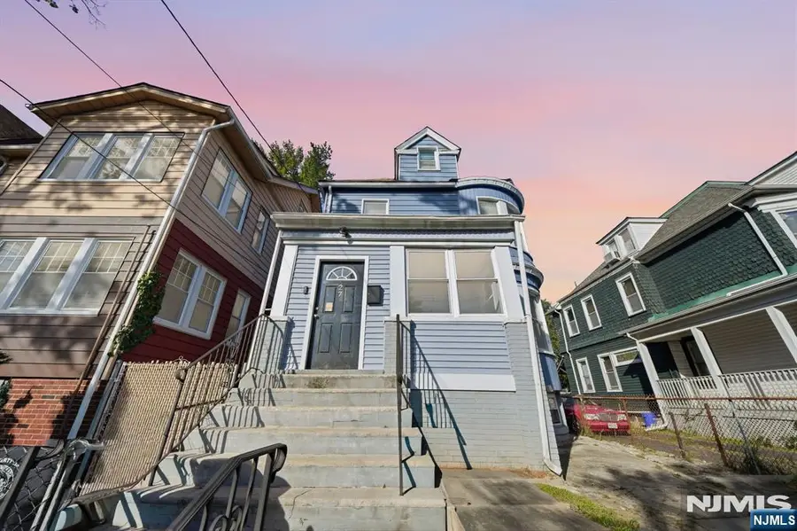 27 Richelieu Terrace, Newark, NJ 07106 - #2