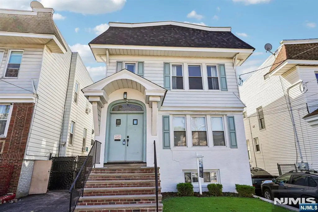 731 18th Avenue, Irvington, NJ 07111 - #1
