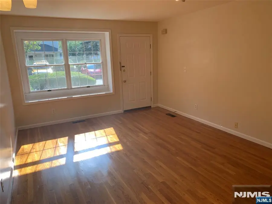 15 Park View Place, Fair Lawn, NJ 07410 - #2