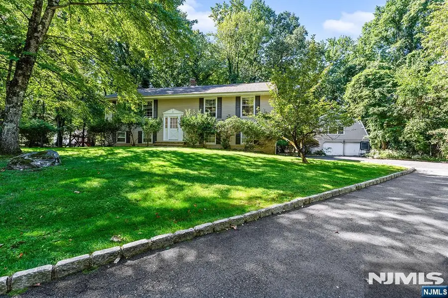 61 Charles Street, Allendale, NJ 07401 - #2