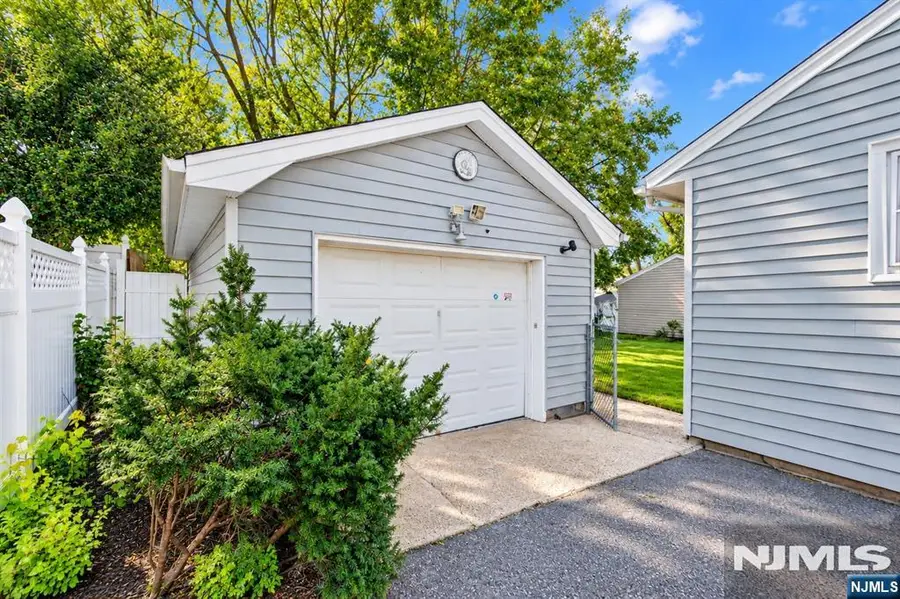 19 Cona Court, Haledon, NJ 07508 - #3