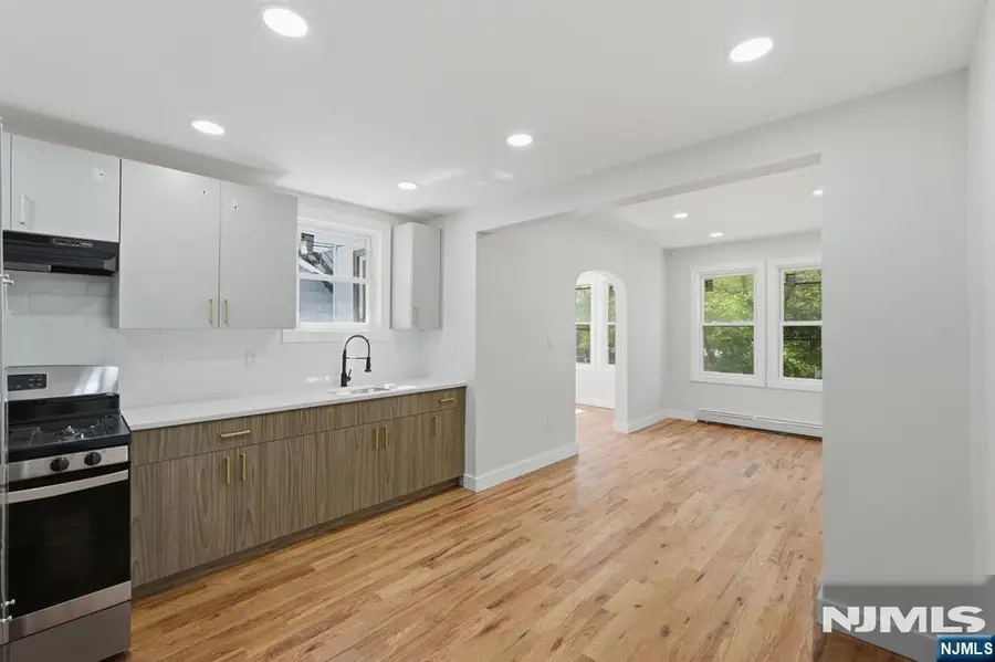 203-205 Hansbury, Newark, NJ 07112 - #3