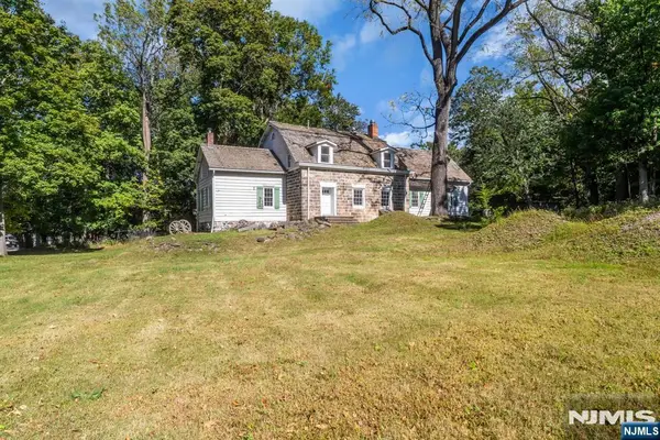 639 Piermont Road, Closter, NJ 07624