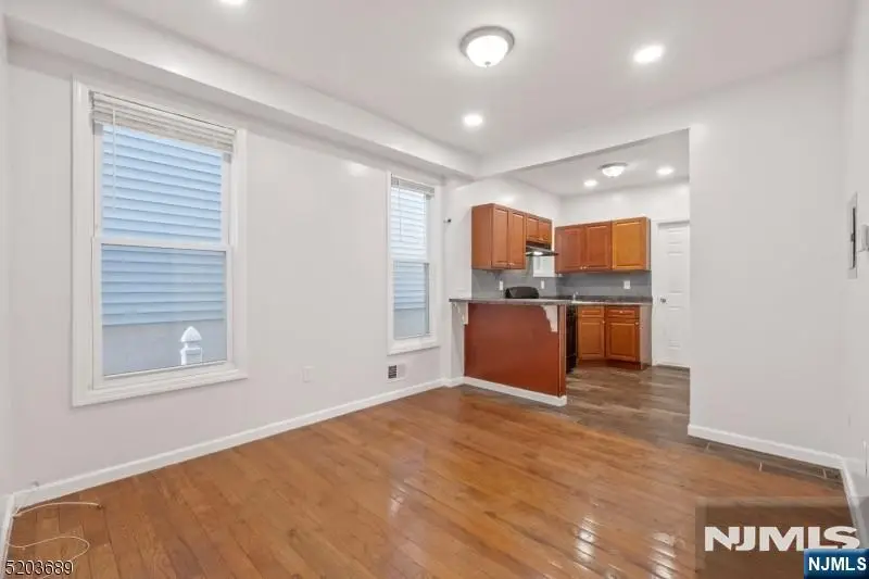 346 Sanford Avenue, Newark, NJ 07106 - #2
