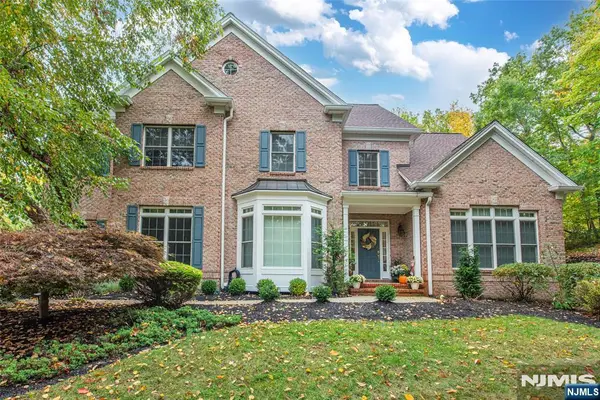 72 Stoneridge Drive, Ringwood, NJ 07456