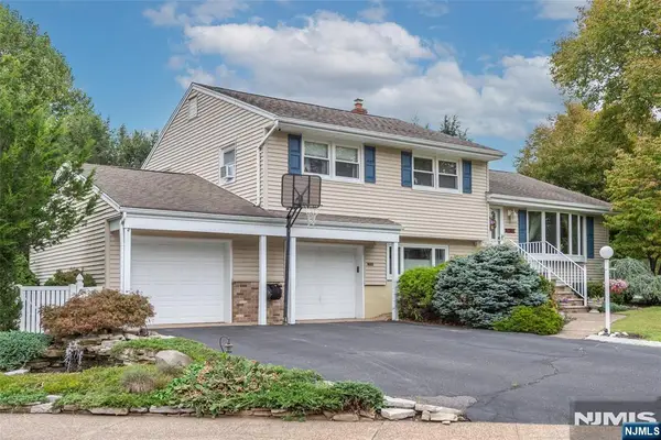 9 Terrace Road, Wayne, NJ 07470