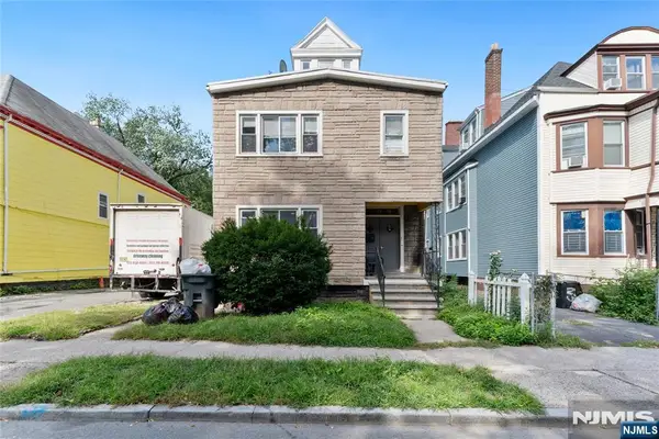 25 S 17th Street, East Orange, NJ 07018
