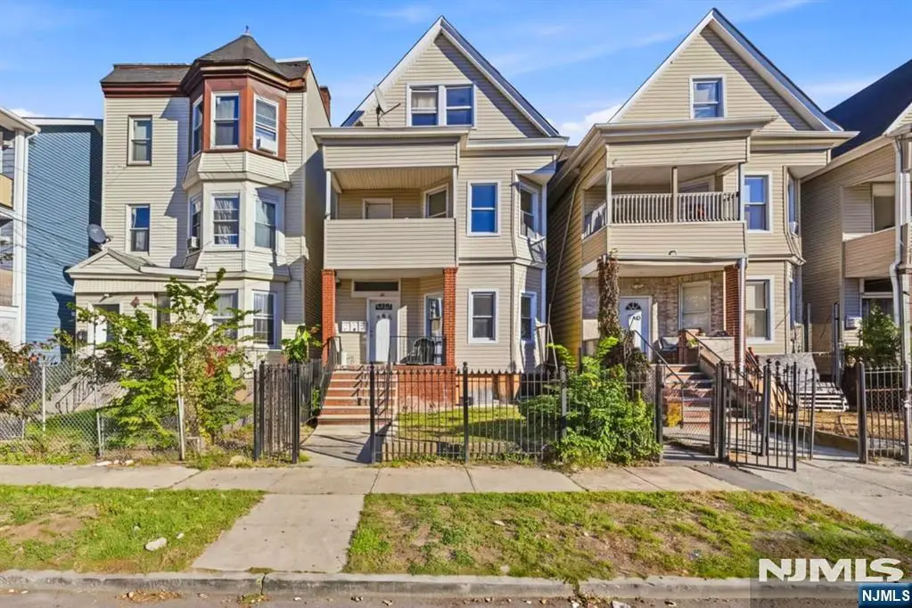 196 Fairmount Avenue, Newark, NJ 07103 - #1