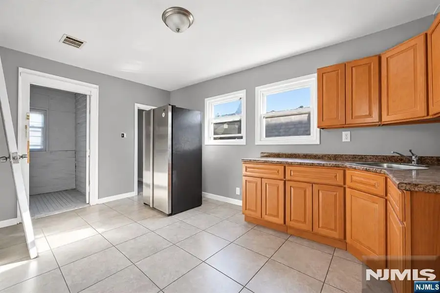 196 Fairmount Avenue, Newark, NJ 07103 - #3