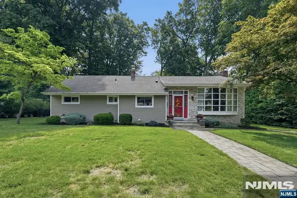 105 Winthrop Road, Hillsdale, NJ 07642