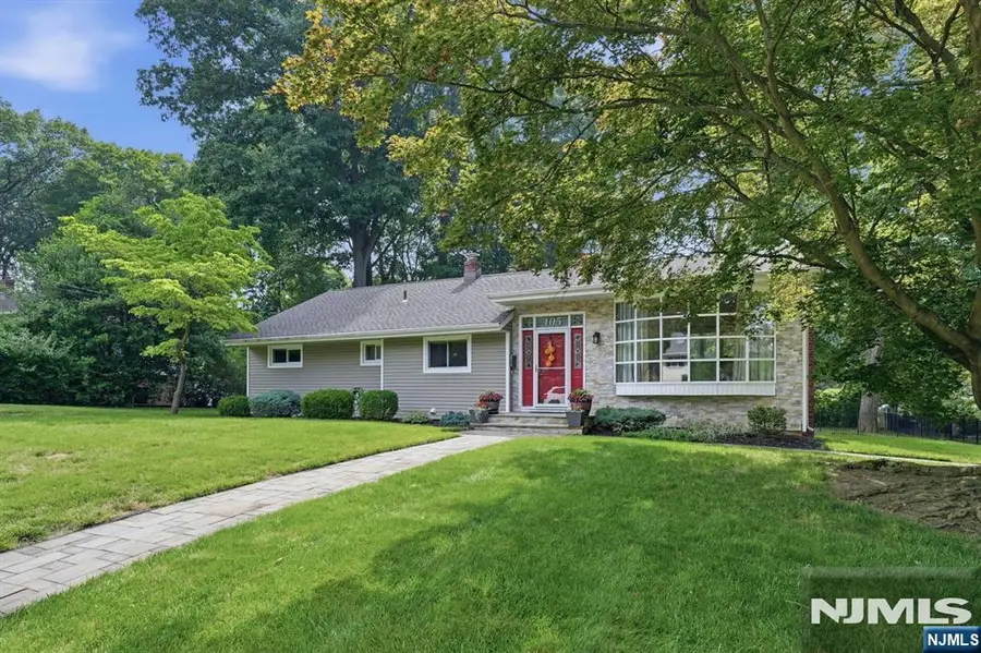 105 Winthrop Road, Hillsdale, NJ 07642 - #3