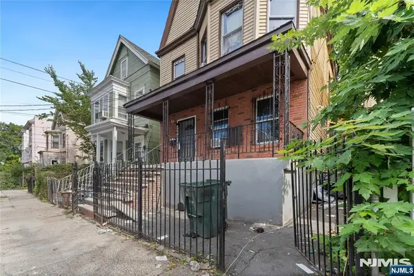 730 S 15th Street, Newark, NJ 07103