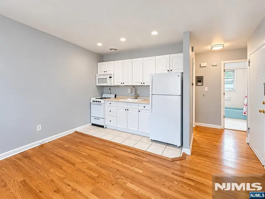 640 Franklin Avenue, Nutley, NJ 07110 - #3