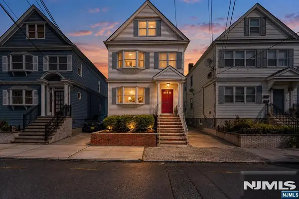 163 8th Street, Bayonne, NJ 07002