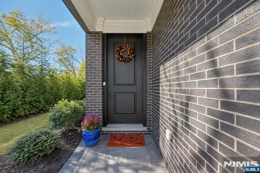 18 Skye Drive 18, Paramus, NJ 07652 - #3