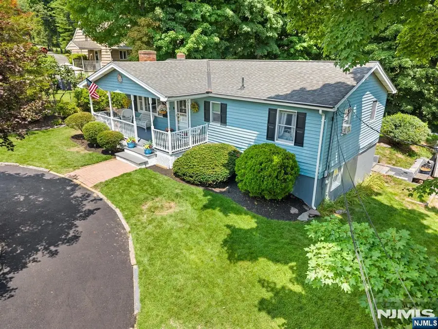 3 Lou Ann Boulevard, West Milford, NJ 07480 - #2