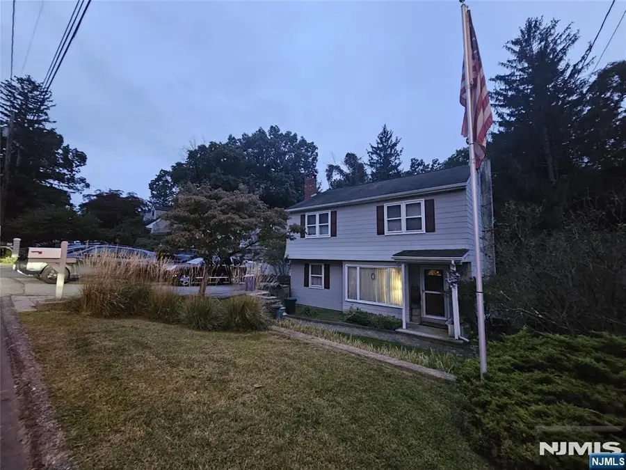 50 Oneida Avenue, Oakland, NJ 07436 - #2