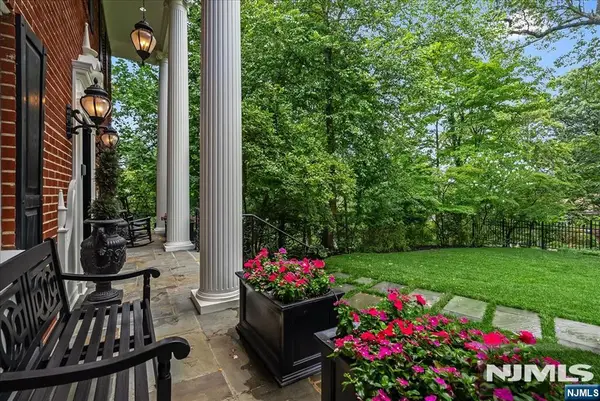294 Oakwood Road, Englewood, NJ 07631