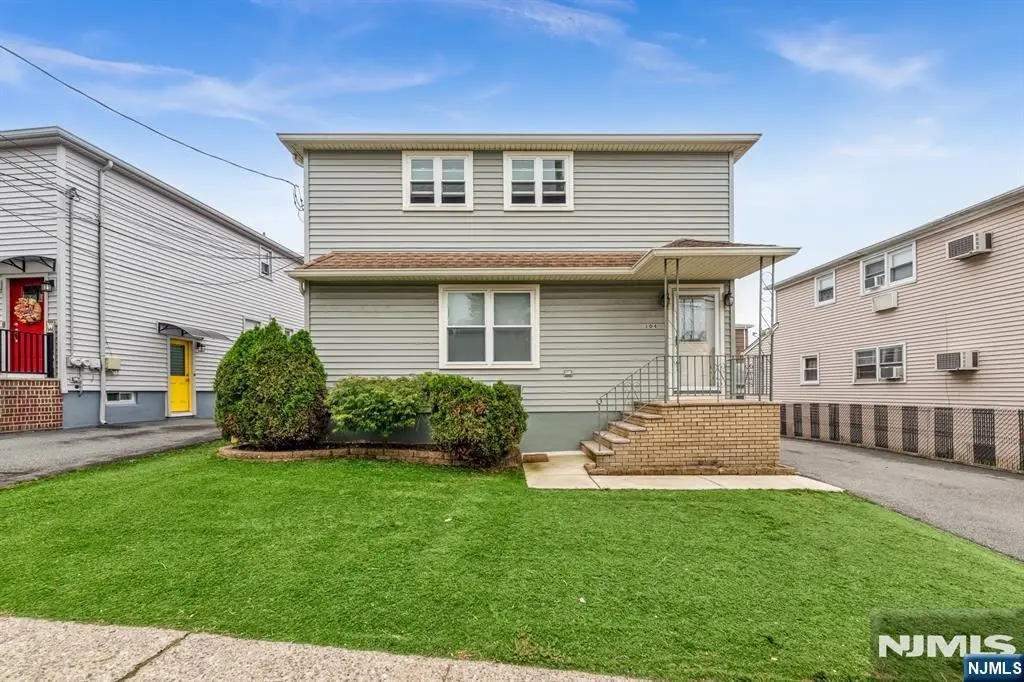 304 Lake Avenue, Lyndhurst, NJ 07071 - #1