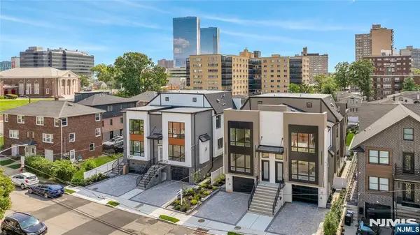 302 Coolidge Avenue, Fort Lee, NJ 07024