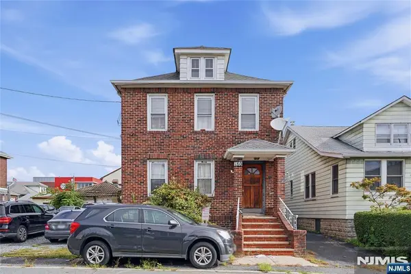 180 Weigands Lane, Secaucus, NJ 07094