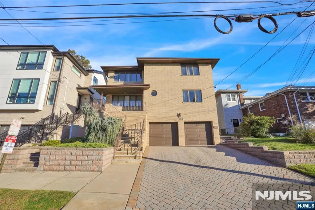 258 9th Street, Palisades Park, NJ 07650 - #1