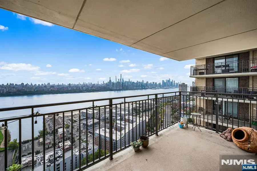 7855 Boulevard 26G, North Bergen, NJ 07047 - #2